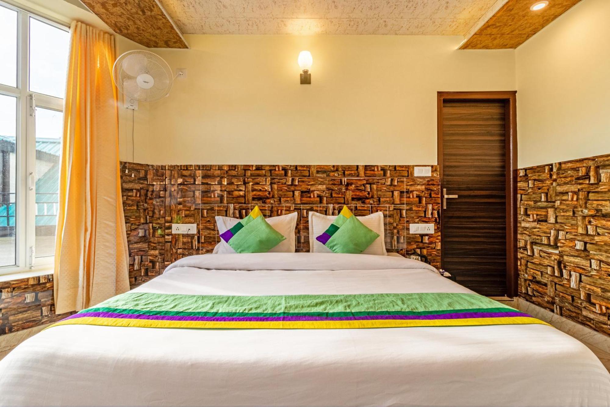 فندق Treebo Srishti Vaikunth With Mountain View شيملا المظهر الخارجي الصورة