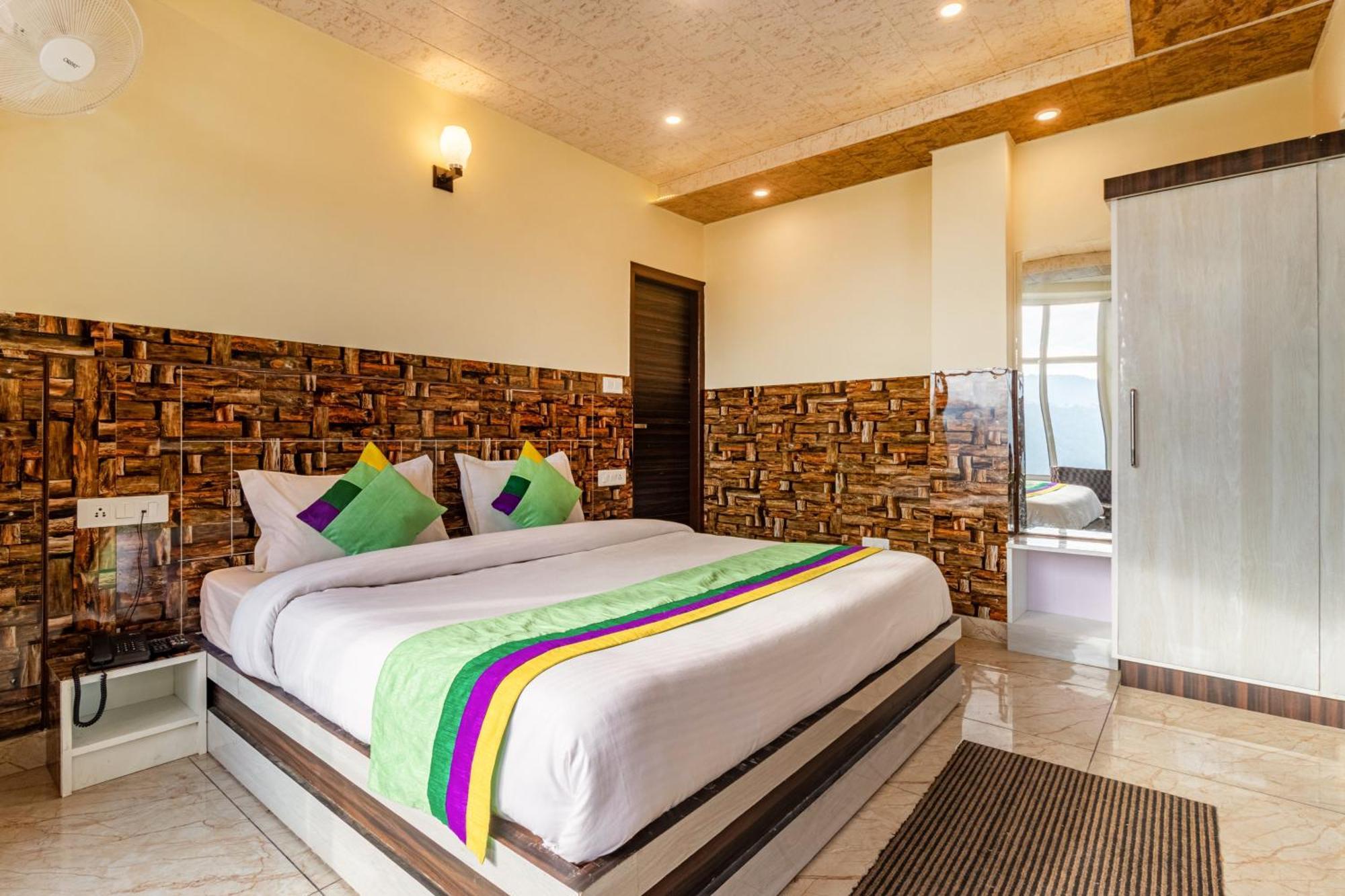 فندق Treebo Srishti Vaikunth With Mountain View شيملا المظهر الخارجي الصورة